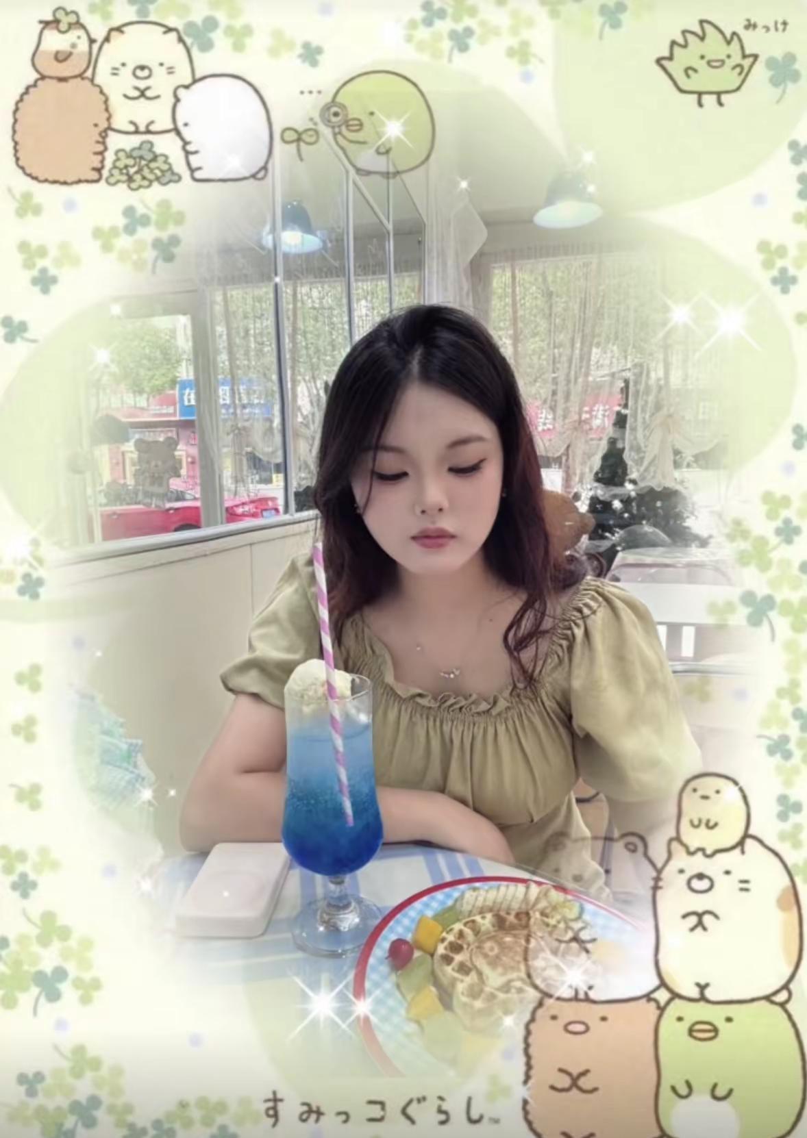 小宝宝你也太倒霉啦！要帮我拎包包、投喂各种好吃的，还要包容我所有坏情绪。事事都要