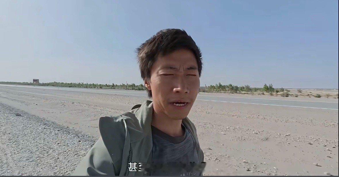 当谎言拙劣到侮辱智商的程度，恰恰证明操控者连敷衍的成本都懒得支付，因为他们深知：