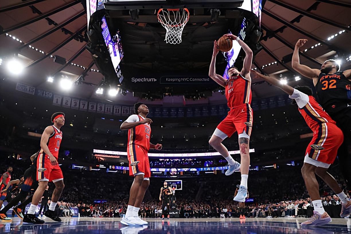 相比于技术粗糙的伊夫-米西，相比于移动速度缓慢运动能力糟糕的德里克-奎因，反而是