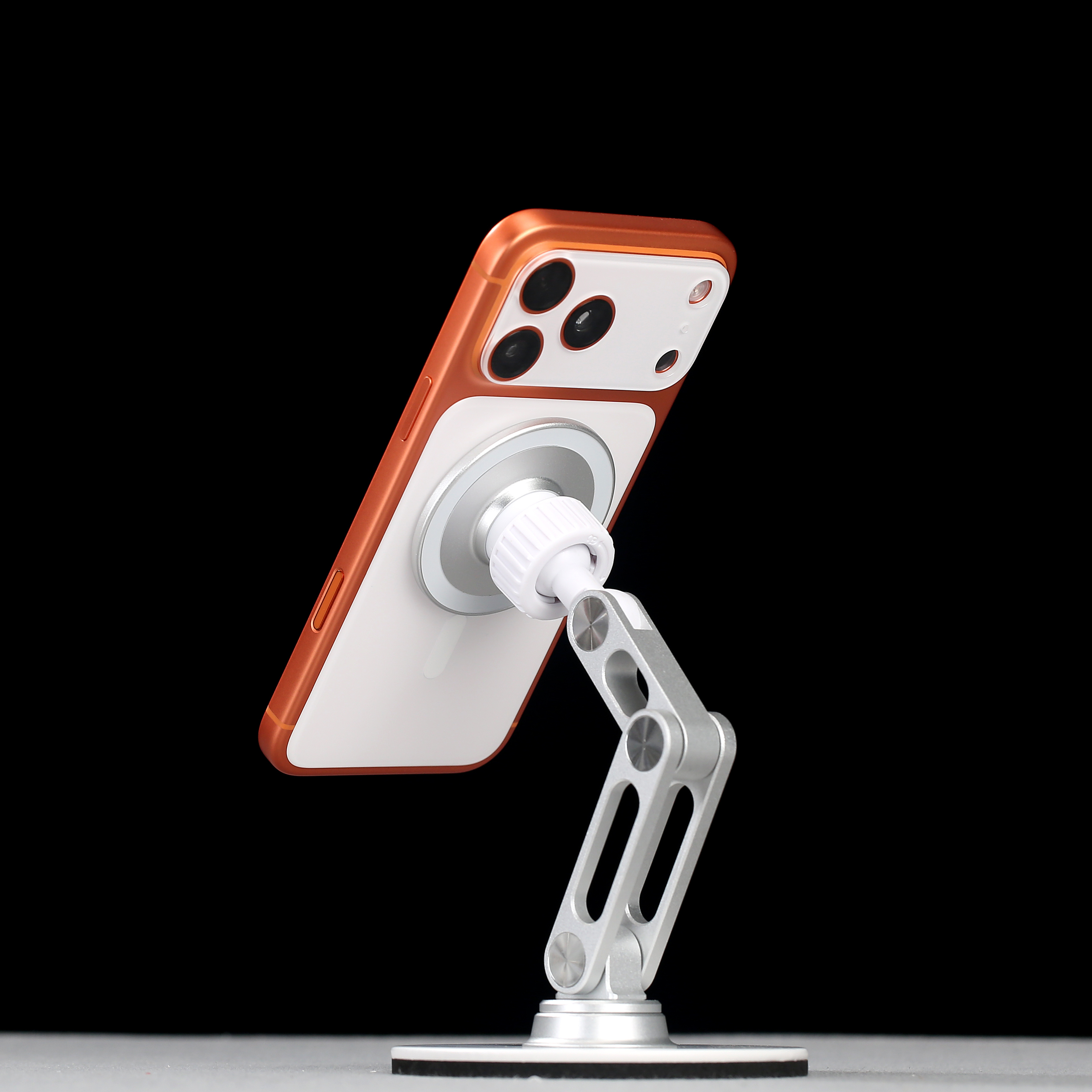 朋友们，iPhone 17ProMax/iPhone17Pro 平嵌镜盖和平嵌磁