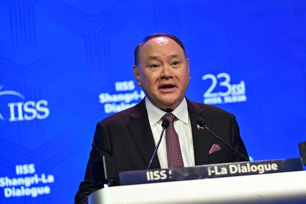 菲防长被问了个送命题：真把中国惹火了，敢上前线跟中国打一仗吗 
 
7月下旬，有