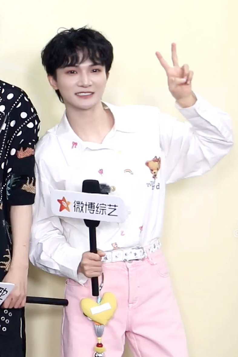 萌✌🏻✌🏻 