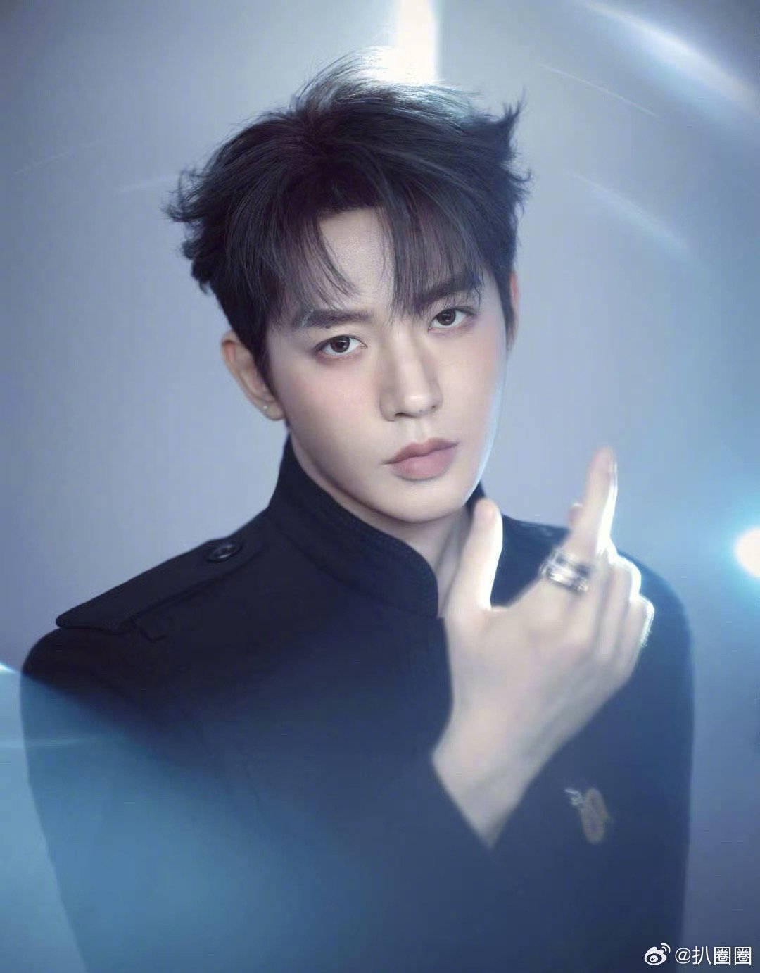 微博之夜出图 丁禹兮、邓为都是晒伤妆诶～ 谁给丁禹兮邓为打的腮红