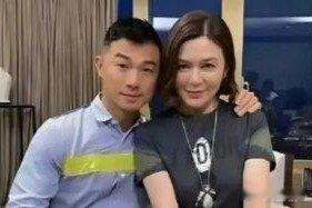 凤凰新闻【62岁关之琳新恋情曝光，经纪人已确认，两人相差35岁，对方是男模】62