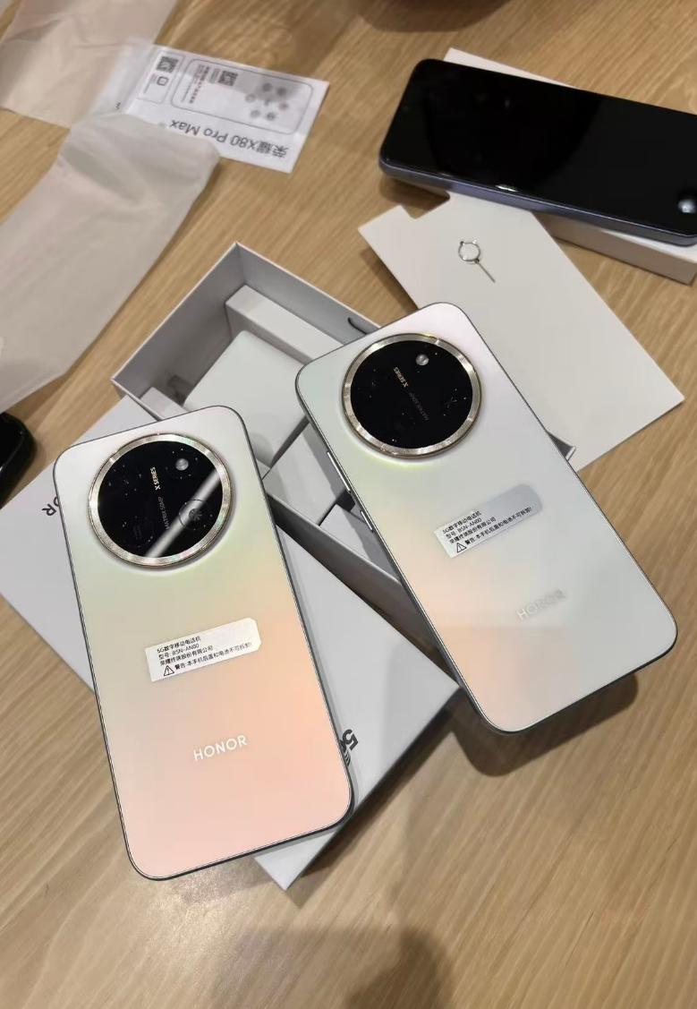 太真实了！友商测评只敢拿畅享 90 Pro Max 凑热度，一提荣耀 X80 P