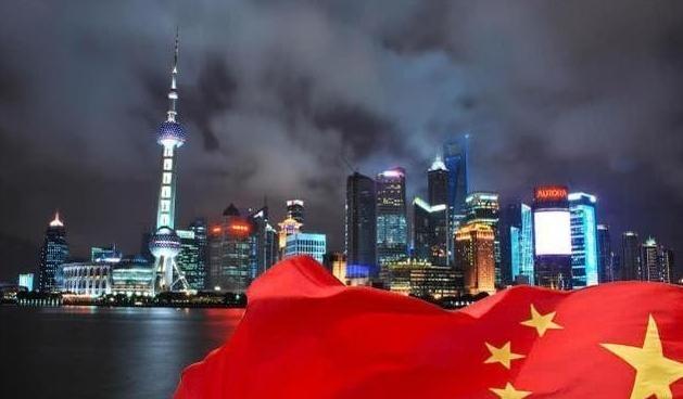 几乎每一场打得热闹的战争背后，都绕不开一个绕不过去的变量，那就是中国这些年的迅速