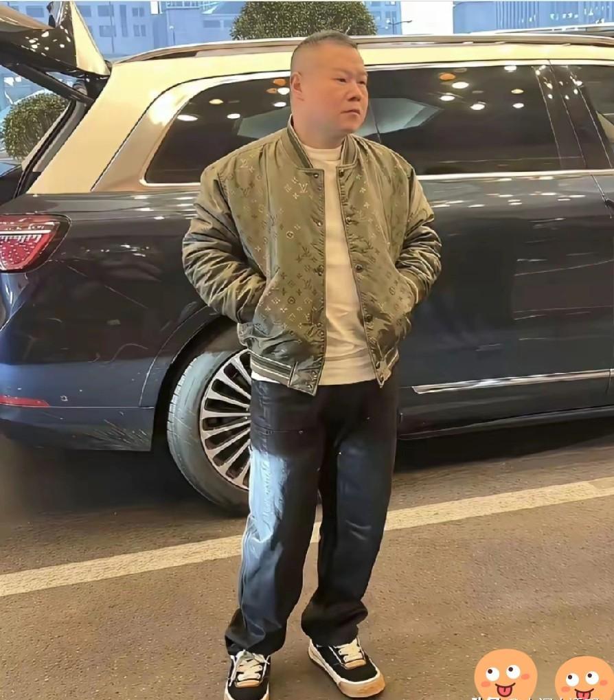 岳云鹏穿LV被骂艺术配不上，但他的收入清单让所有人闭嘴。
你看他上《极限挑战》奔