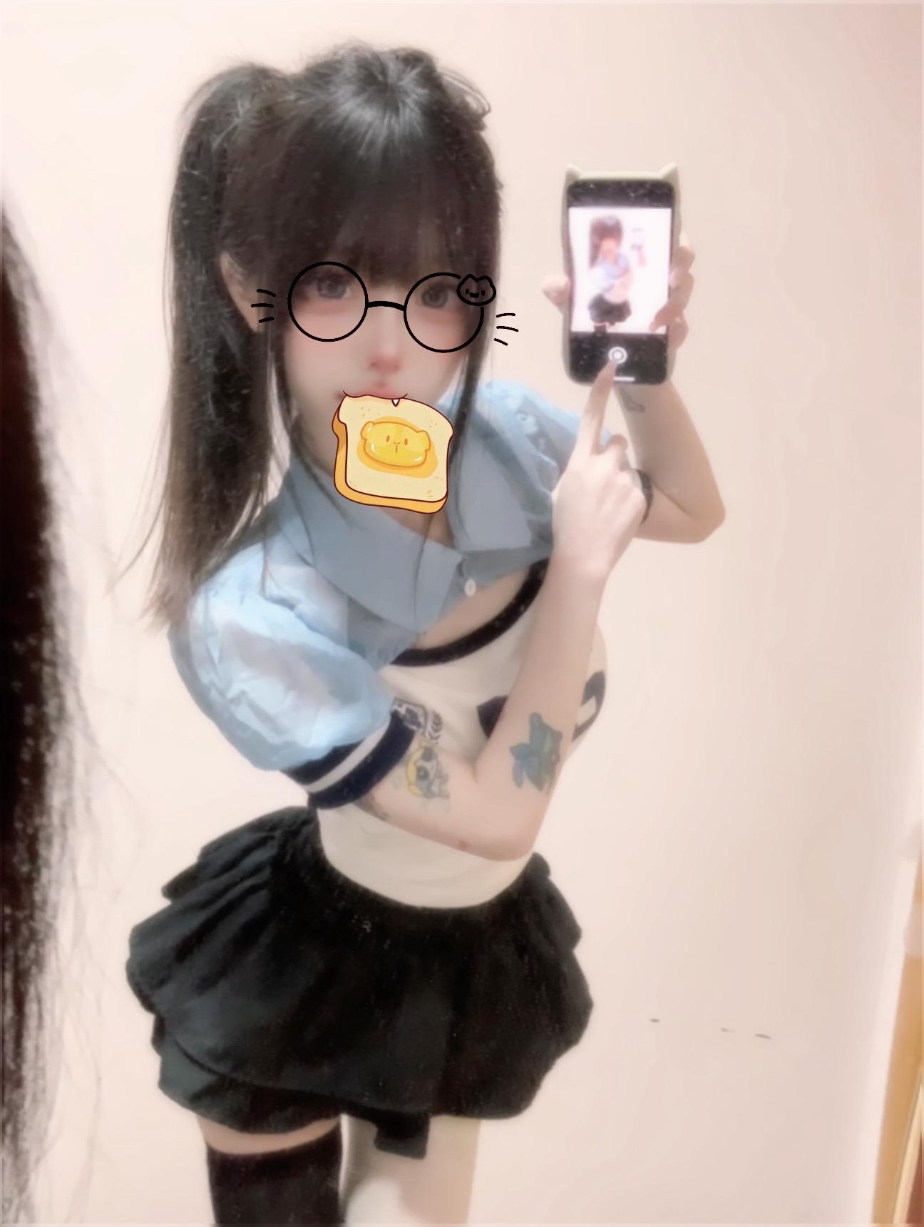 真是个萌物啊….萌….