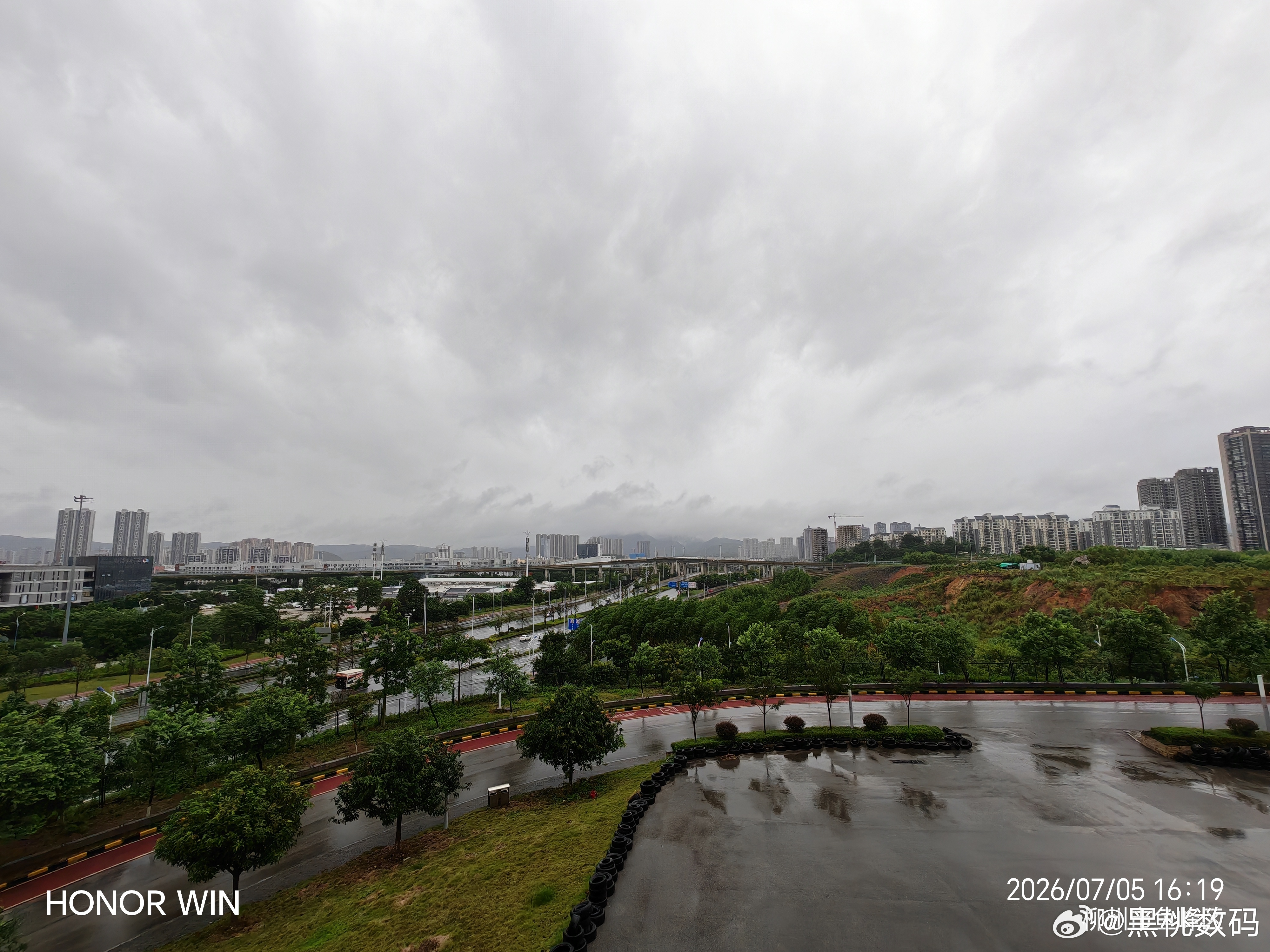 这雨什么时候才是个头啊！ 