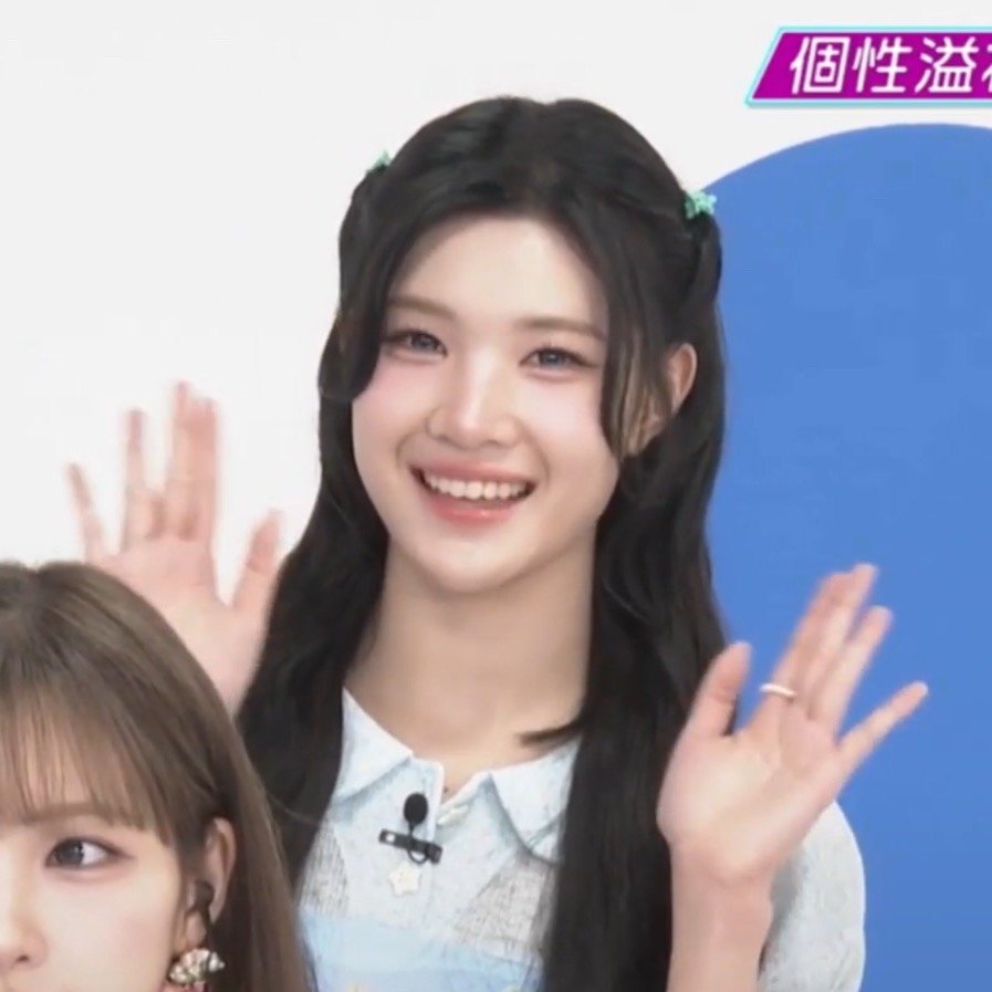 她是公主吧… 