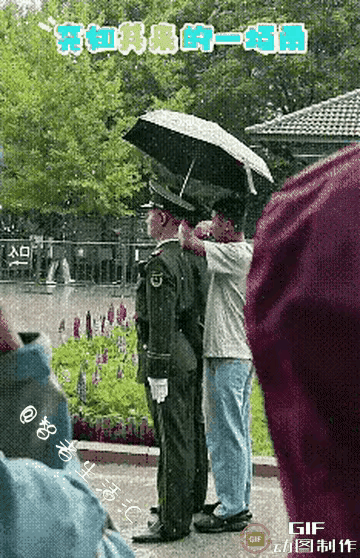 军民鱼水情，一家亲，人民子弟兵保家卫国，人民热爱人民子弟兵。