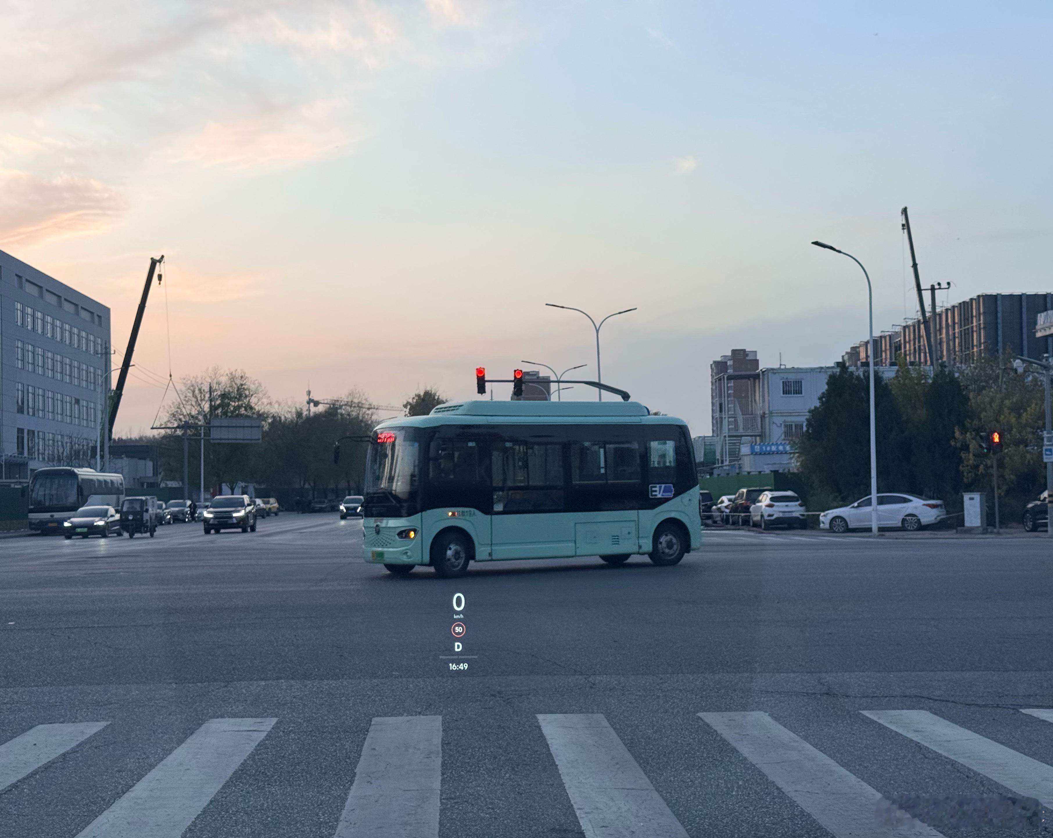 一是没看出来哪个是头