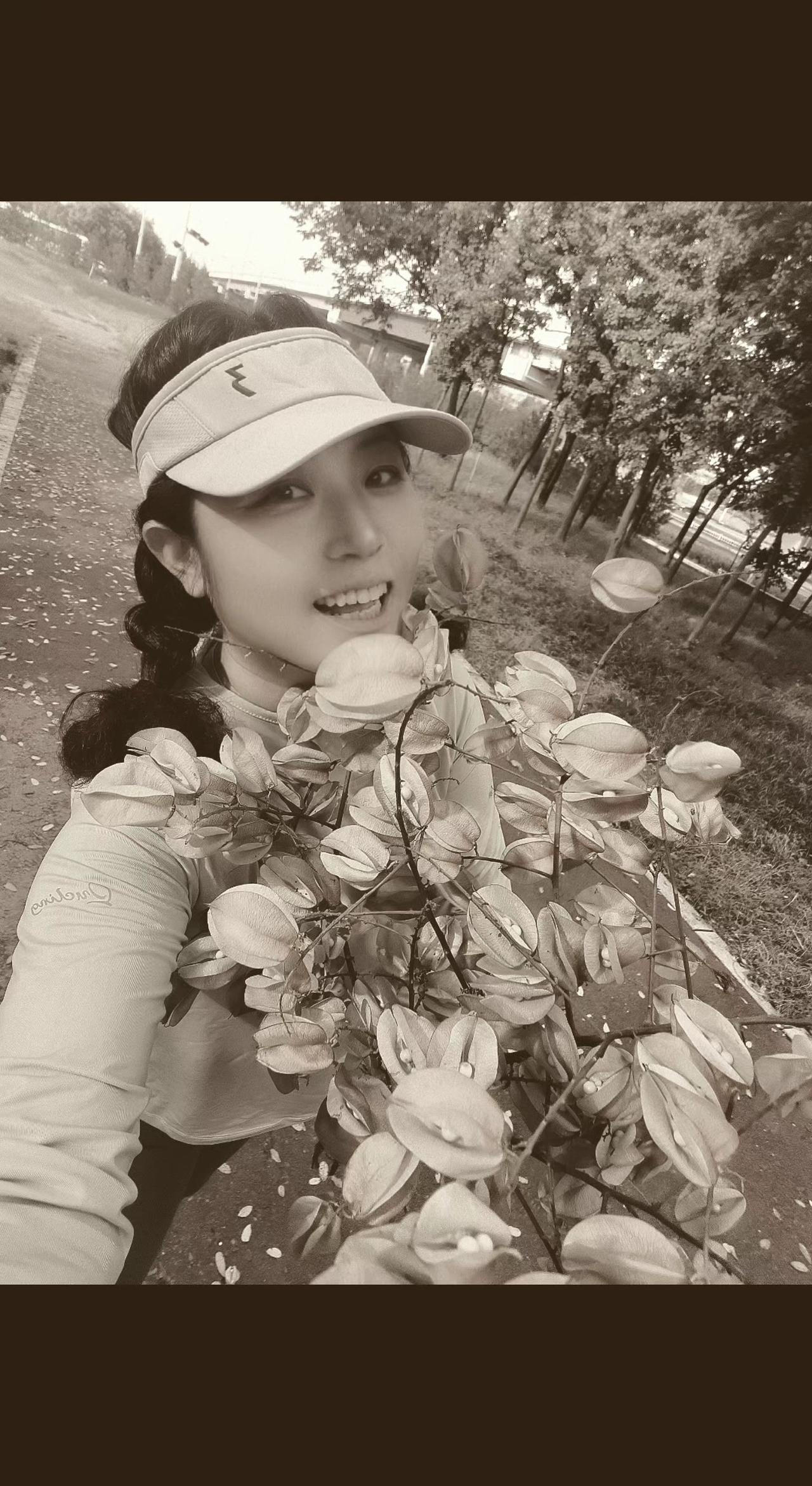 石家庄的雨什么时候能停?
有点冻脚，还有点伤感。