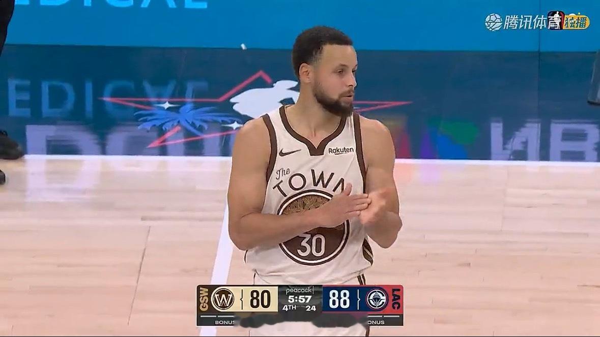 还剩6分钟，库里登场最后一搏！勇士vs快船