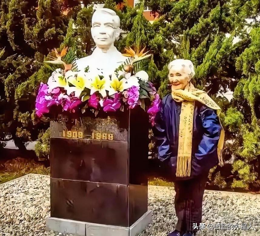 2016年，98岁高龄的李佩来到中国科学技术大学，“看望”丈夫郭永怀，并在丈夫的