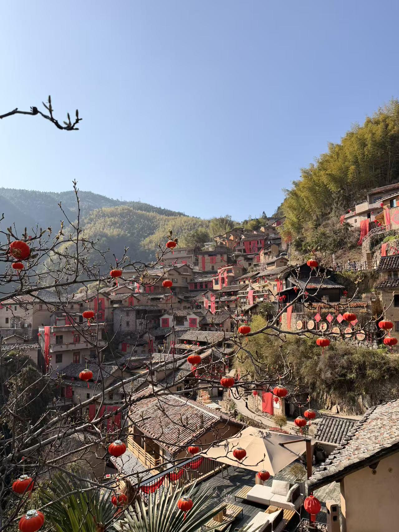 我的今日状态：😁轻松愉快
我这里的天气：☀️晴天