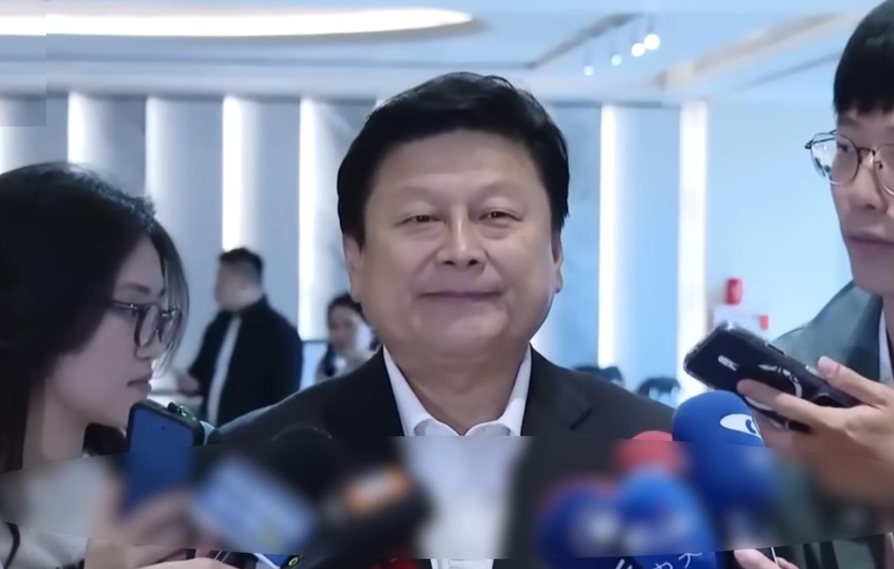 傅崐萁发文力挺：郑丽文破冰，十项利多落地

国民党“立院党团”总召傅崐萁刚在脸书