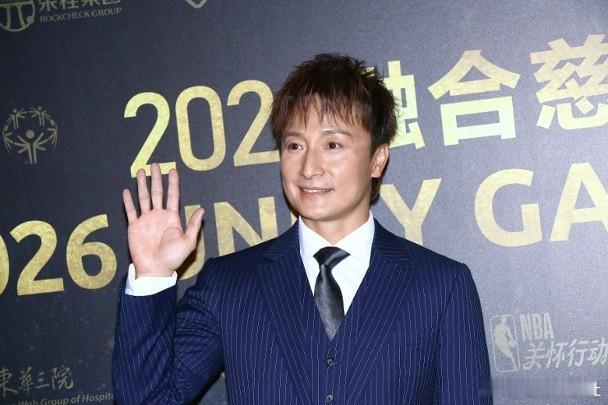 艺人方力申昨晚（7日）到金钟出席晚宴。他受访时回应早前登台期间被指向台下一名观众