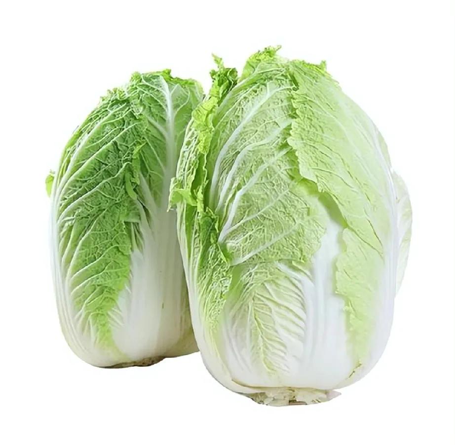 大白菜便宜了，5毛钱一斤，去年赶集买了十来棵，放在地下室冻坏了好几棵，今年决定不