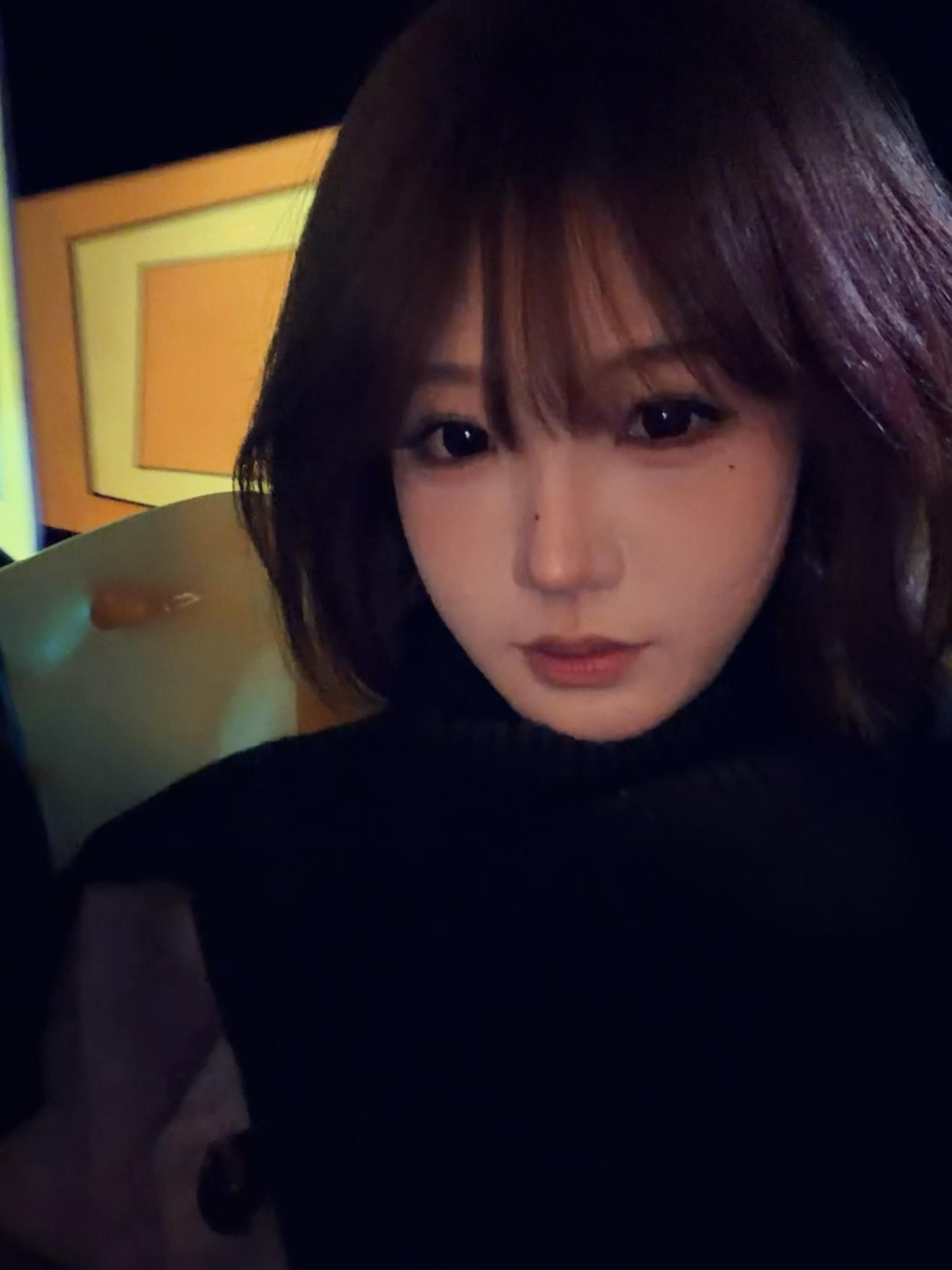 被你牵着的手是不可能的画面