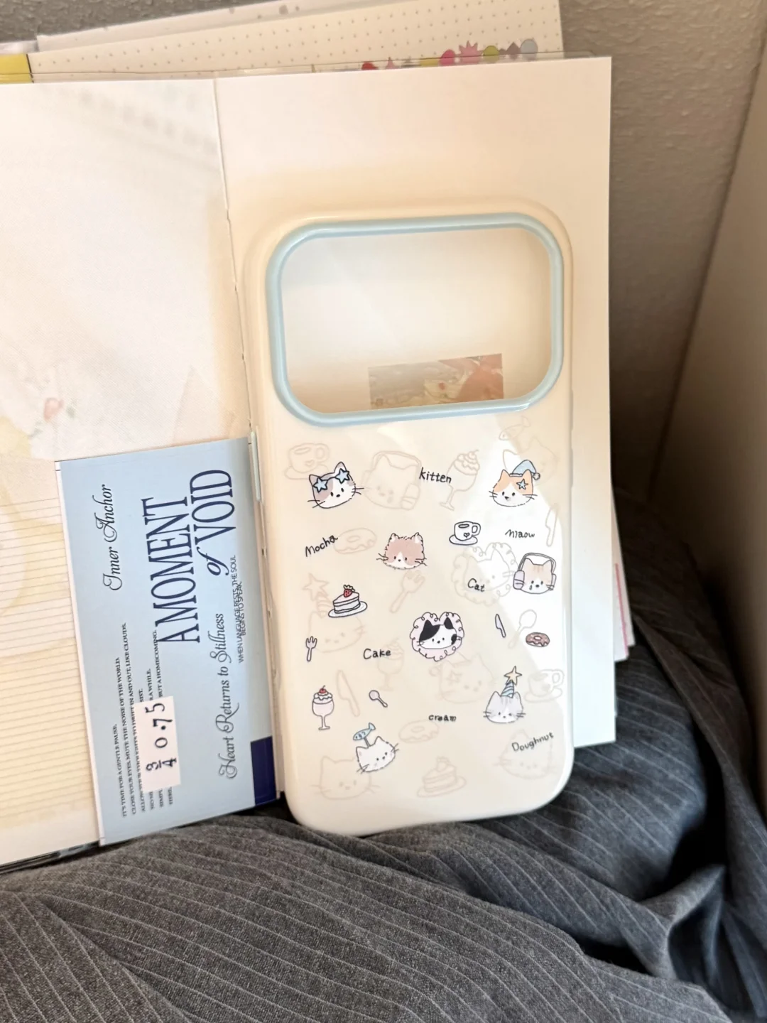 用小猫猫壳保护大屏幕🐱