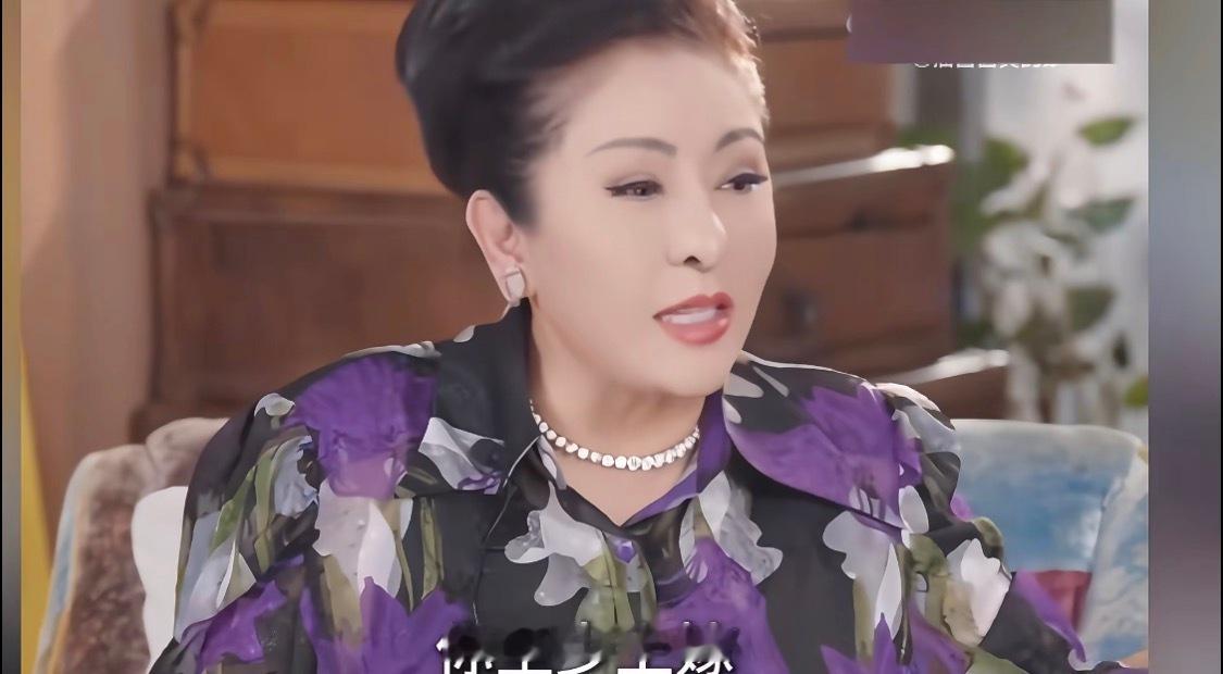 向太已经不知道现在世道变了[允悲]他们以前那群人，有些对女的很大方，甚至朋友去世