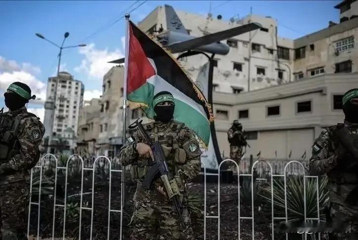 2万武装现身街头，哈马斯犯致命失误！以色列铁壁合围反杀
 
加沙停火两月后的局势