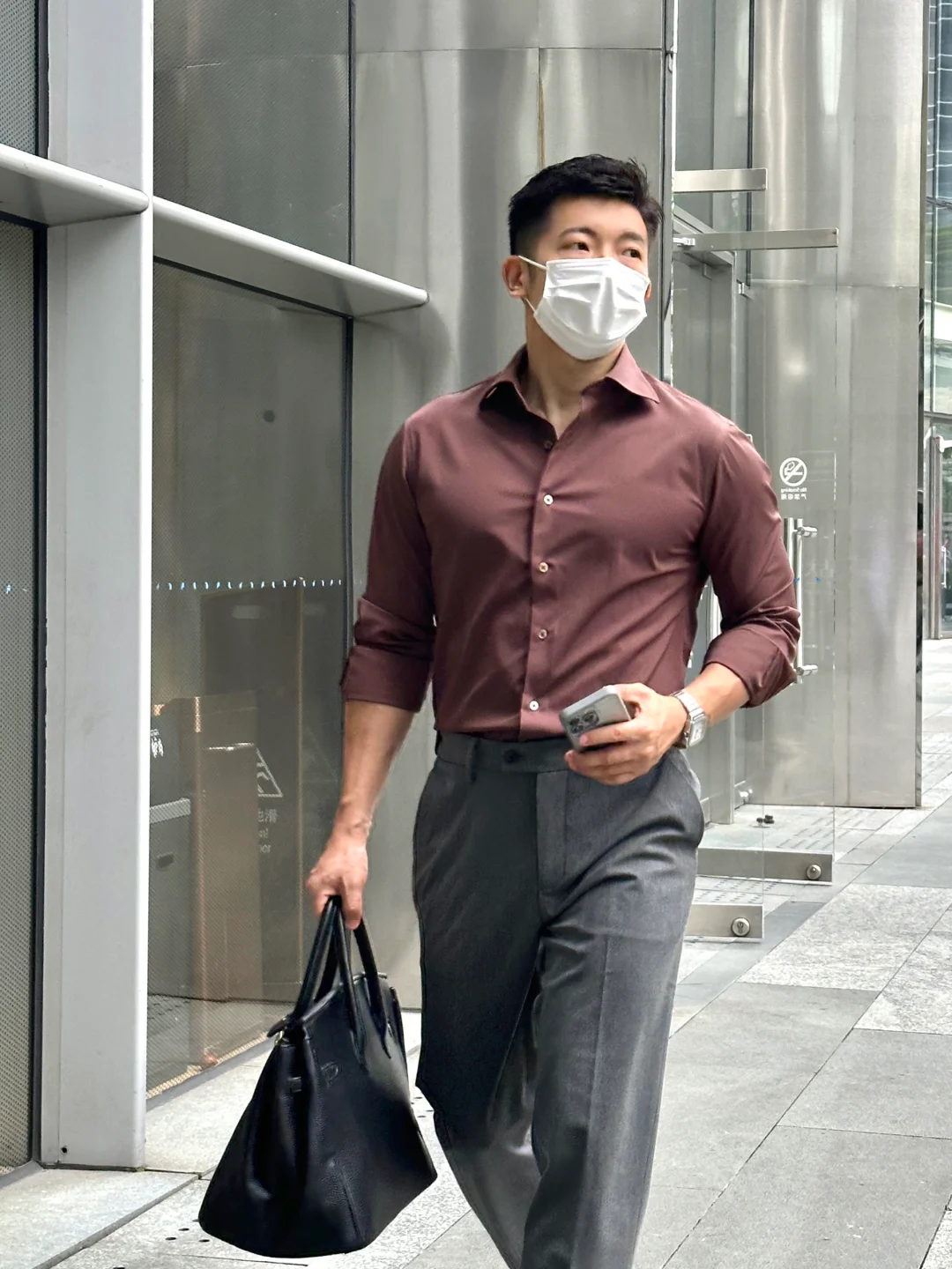 办公室同事的眼光就知道你今天衣服的品质