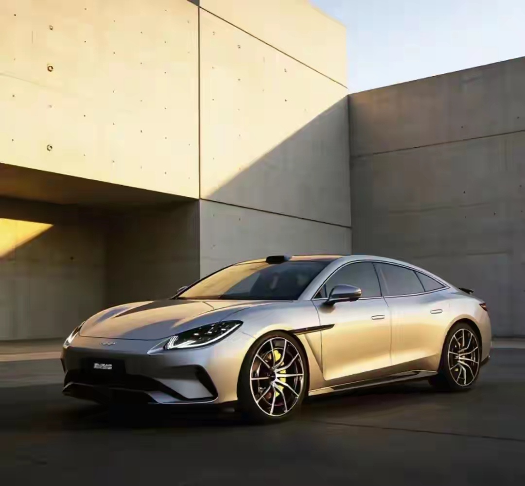 几乎已经确定方程豹轿车系列命名为镁了，就是不知道第一款方程豹轿车是镁7还是镁9了