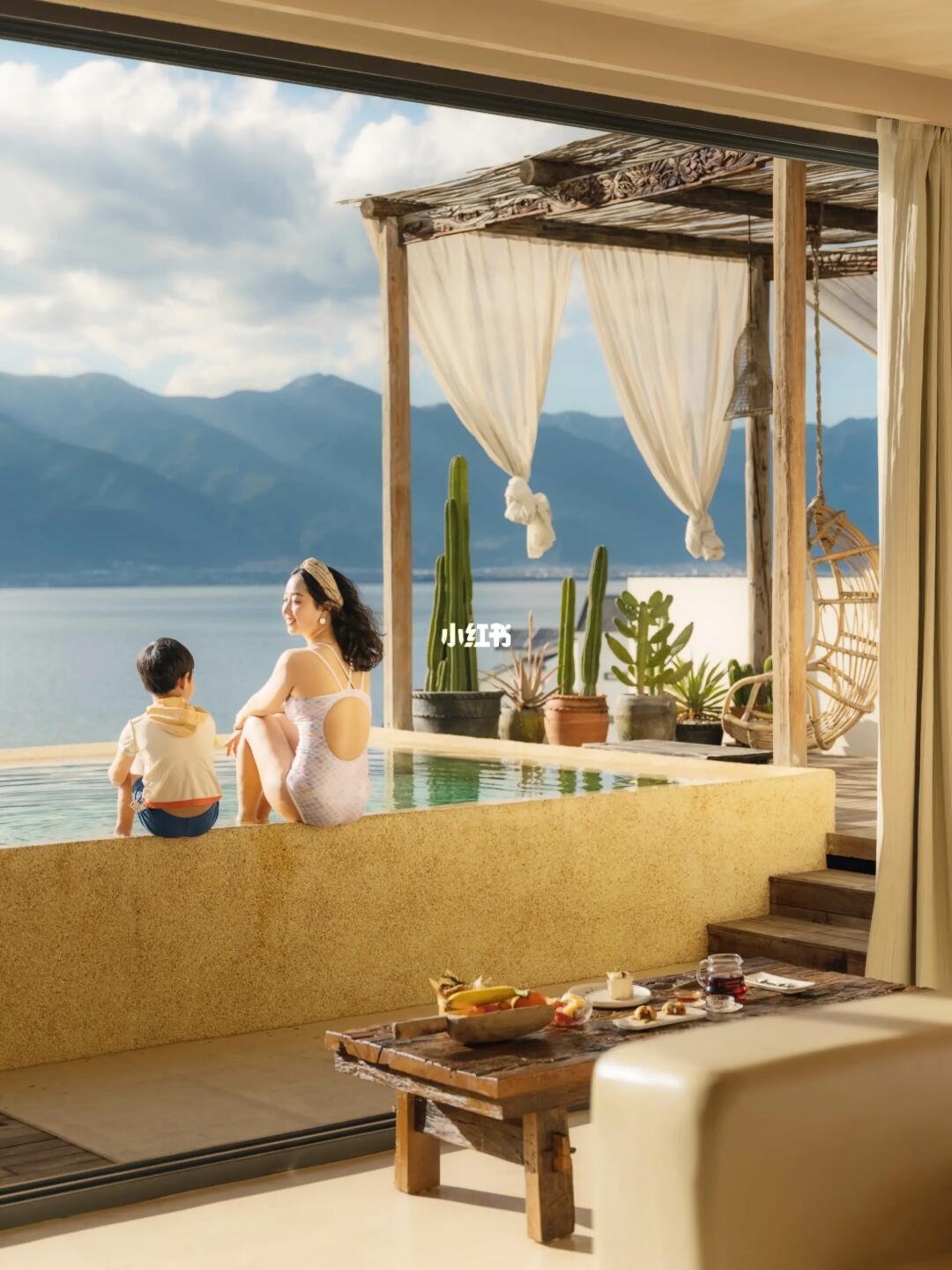 大理悬崖泳池，仿佛穿越《托斯卡纳艳阳下》