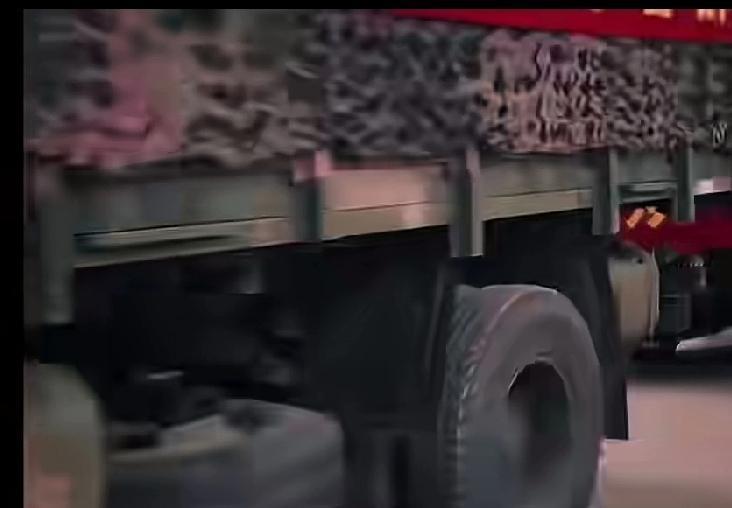 我们听从祖国召唤，时刻准备着出征
 
戈壁滩的晨光中，战术靴踏碎霜露，某合成旅的