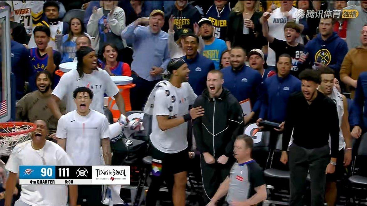 掘金那边已经稳了，最后再赢马刺就第三