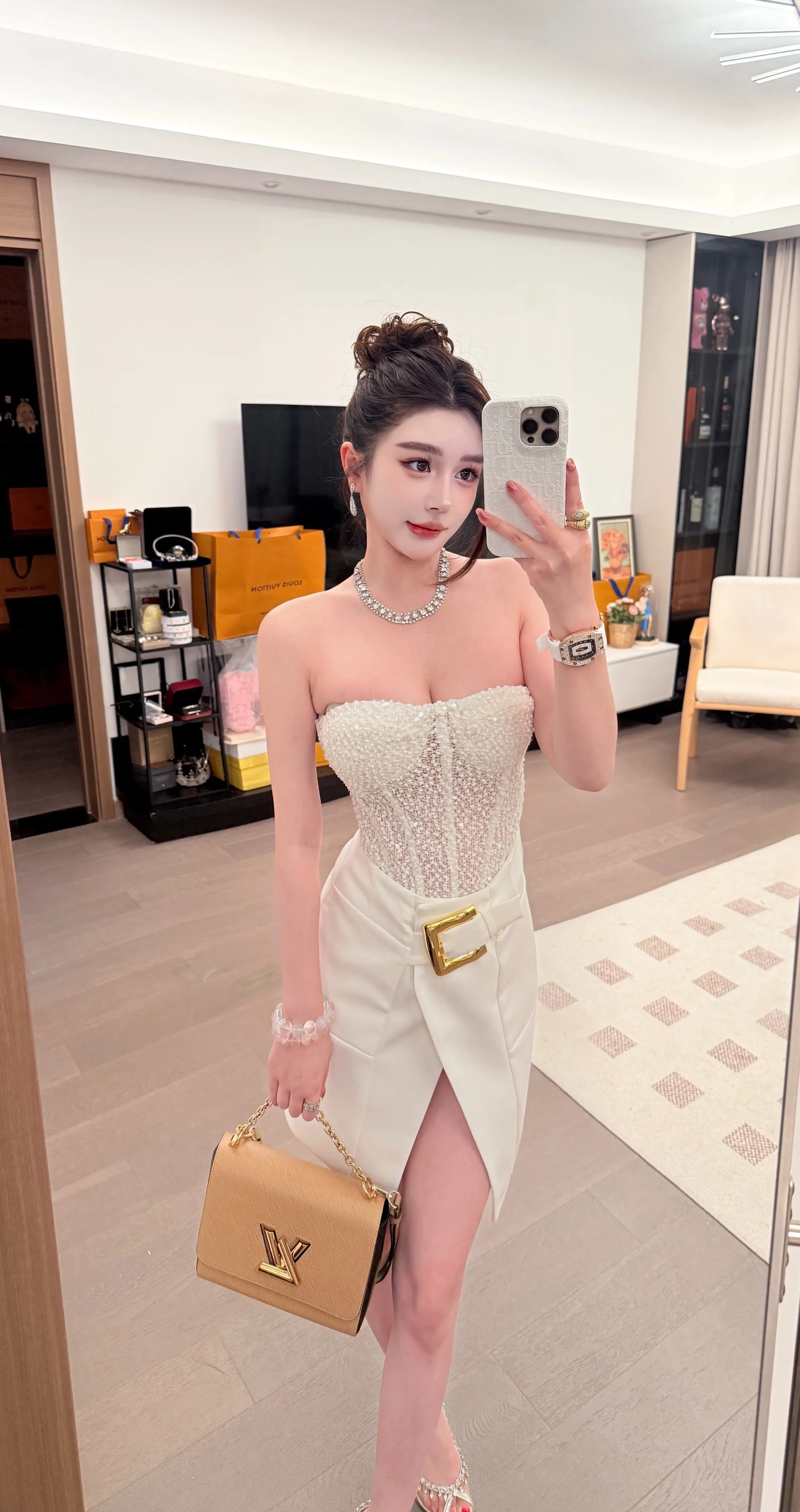 离开我谁还给你添堵。