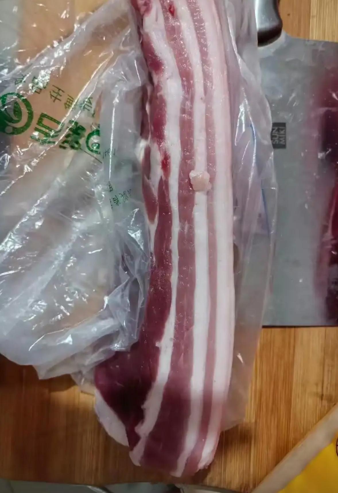 今天买到一条很完美的五花肉，舍不得吃，该咋办？ 