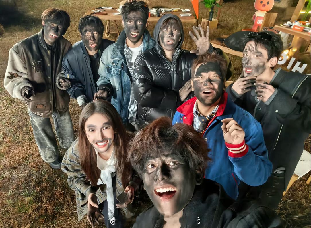 现在就出发3《现在就出发3》最新一期因黄景瑜全程闭眼玩狼人杀却精准淘汰沈腾、范丞