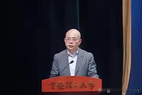 60岁了 还这么冲动的吗
甚至是高知分子……

也真是不要欺人太甚
把老实人逼急