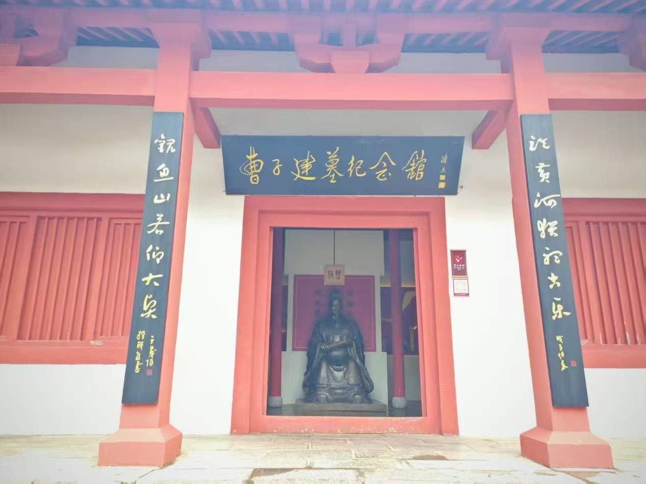 秦岭笑谈 【鱼山听梵音，稻香话振兴】暑假社会实践大学生社会实践青春三下乡三下乡曲