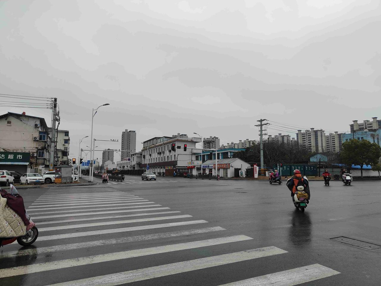 我的今日状态：😁轻松愉快
我这里的天气：🌤️多云