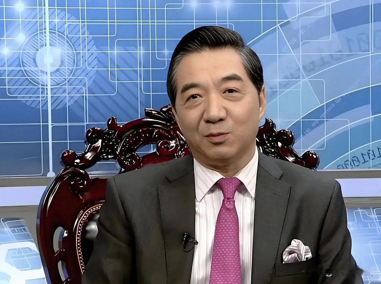 “战忽局”局长张召忠退休了，“战恐局”局长高志凯登场了，网络称呼变迁的背后是攻守