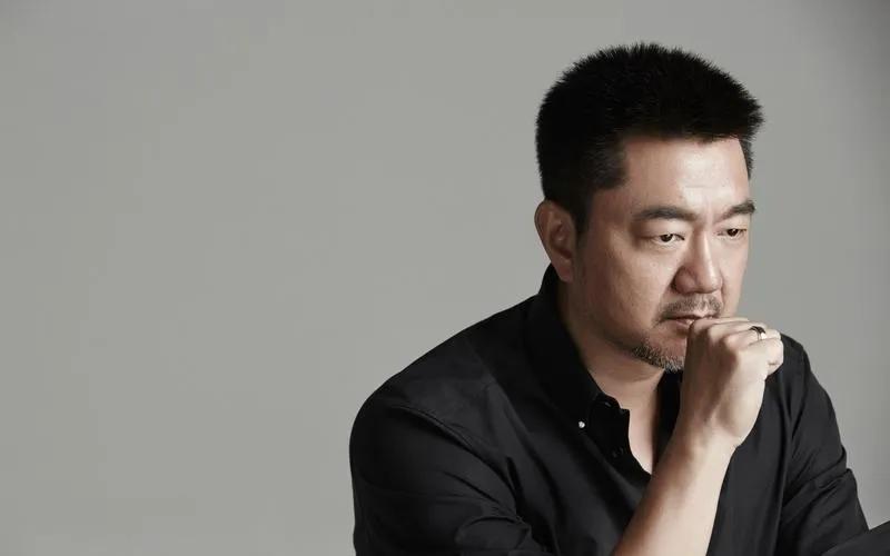 不敢苟同演员董勇的观点

近日影视演员董勇说了一番话，言外之意是羡慕体制内的演员