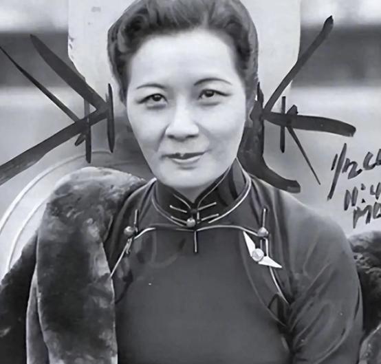 宋美龄106岁去世，贴身厨子回家后不久自尽，事后妻子含泪透露缘由：是上面逼的！