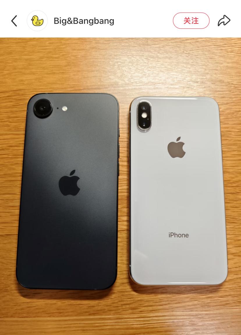 当年除了iPhone X的刘海屏，5.8的钝角圆弧带来的手感，也是惊为天人。