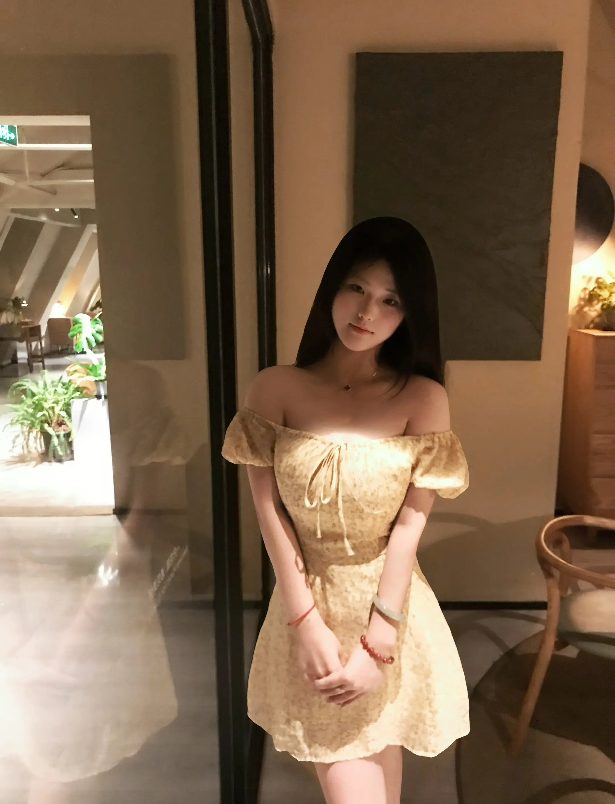 放弃和等待是一样的 你回来 你就是我的 你不回来你过的幸福我们分开就有意义