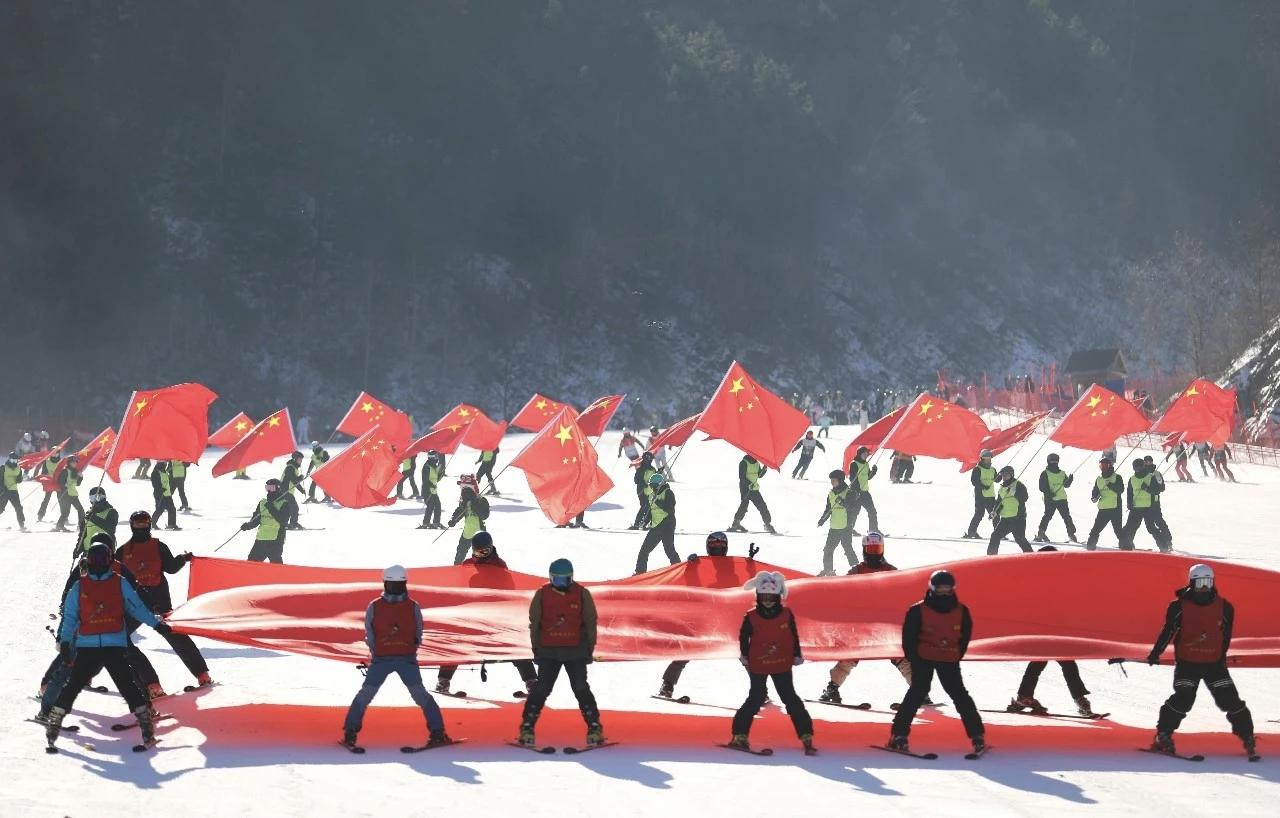 【保持光荣比获得光荣还难】
        保持光荣比获得光荣还难，这话真不假。