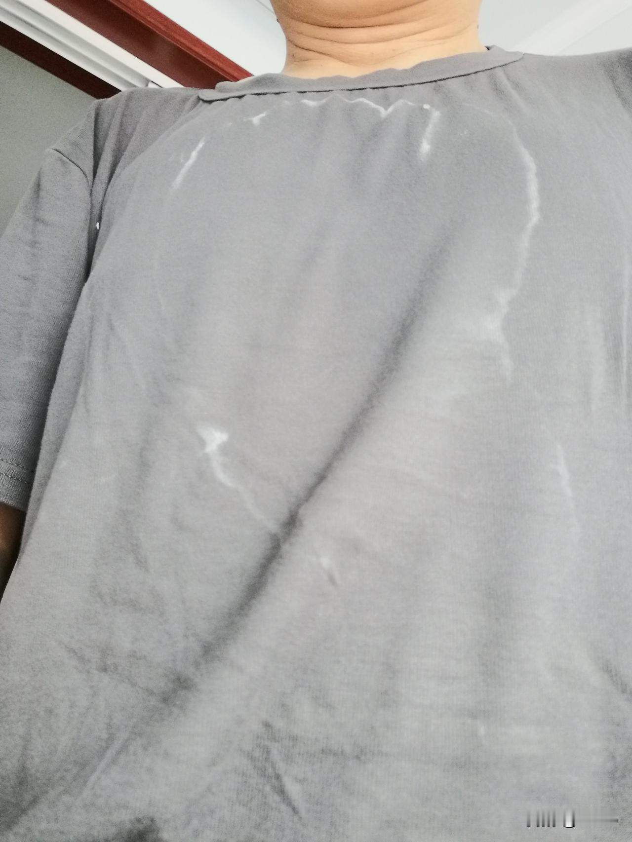 分享我这周有趣的事：周末挥汗如雨的干了一上午，汗渍浸湿衣襟，为56岁的我点赞👍