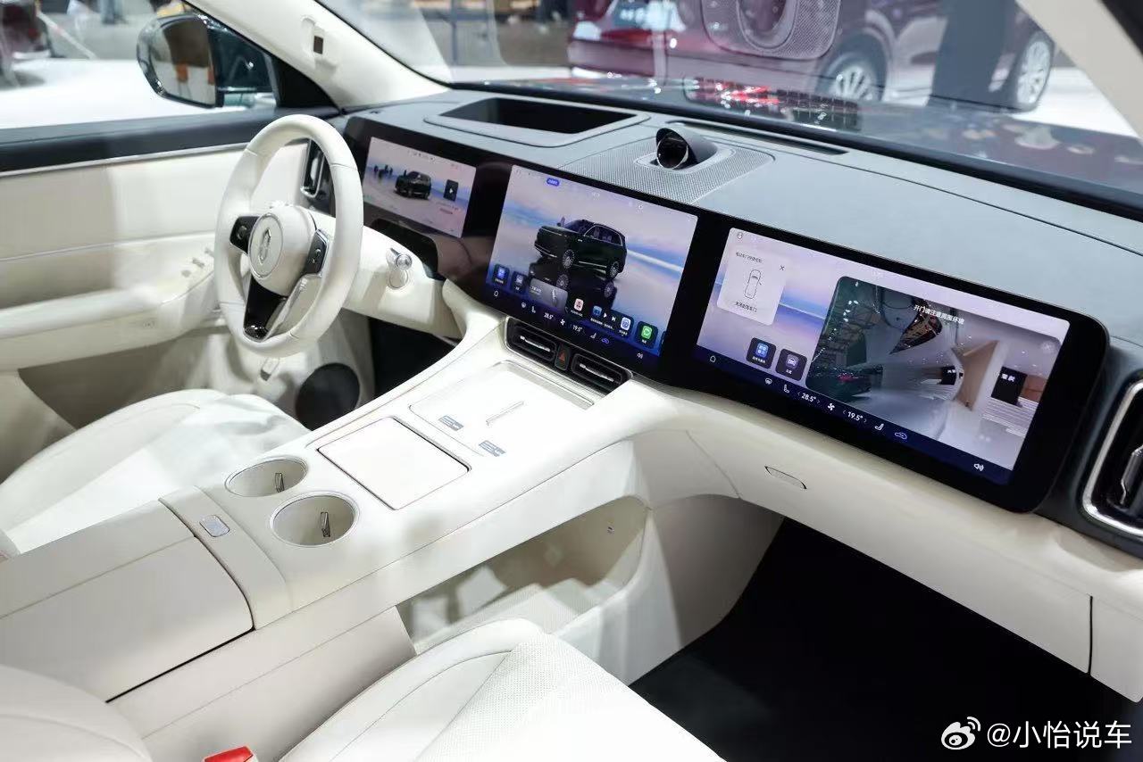 余承东称问界M8交付突破16万辆问界M8还是太有实力了！ 在 AWE 展上，问界