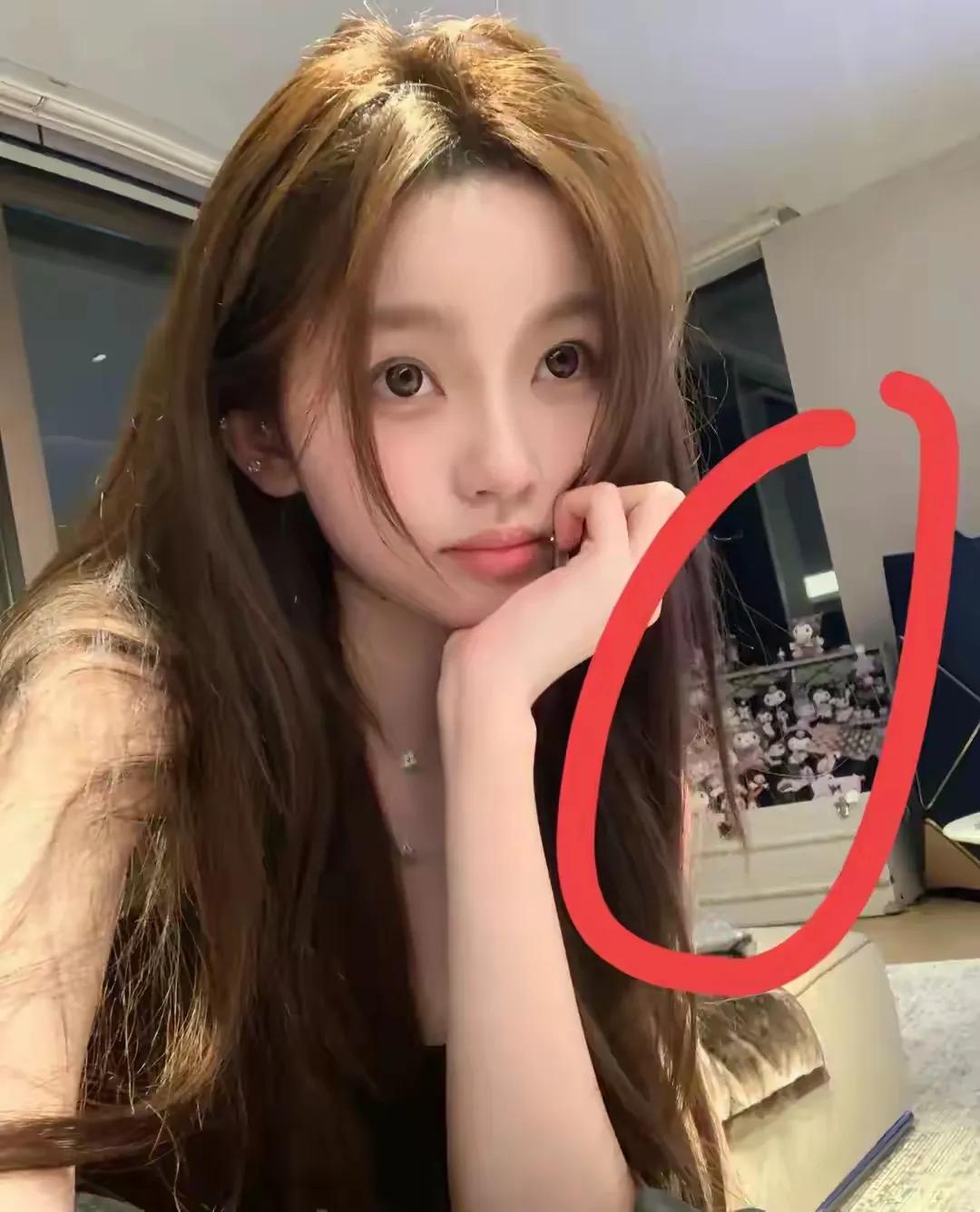 王思聪豪宅成网红打卡圣地，其新女友入住其豪宅立马晒照宣誓主权，真可谓铁打的豪宅，
