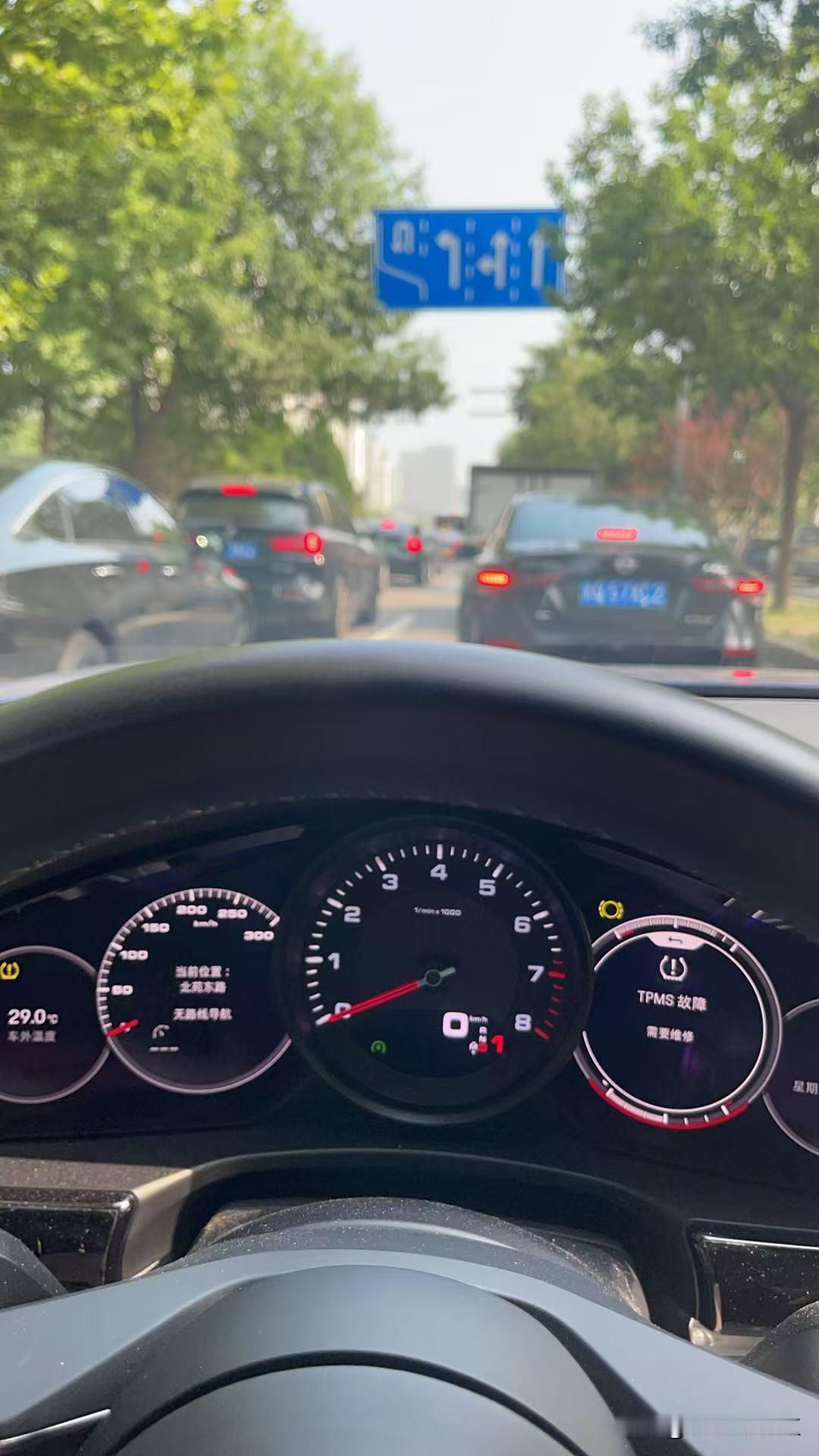 C罗的葡萄牙对阵莫德里奇的克罗地亚。两个老将最后的黄昏，最终还是c罗的葡萄牙，笑