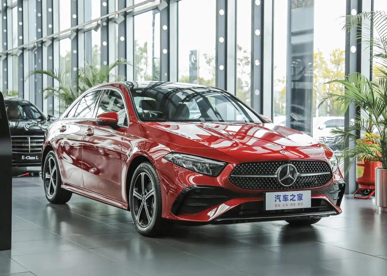 别光看宣传！2025款奔驰A级改款，其实就做了这点事

2025款奔驰A级改款正