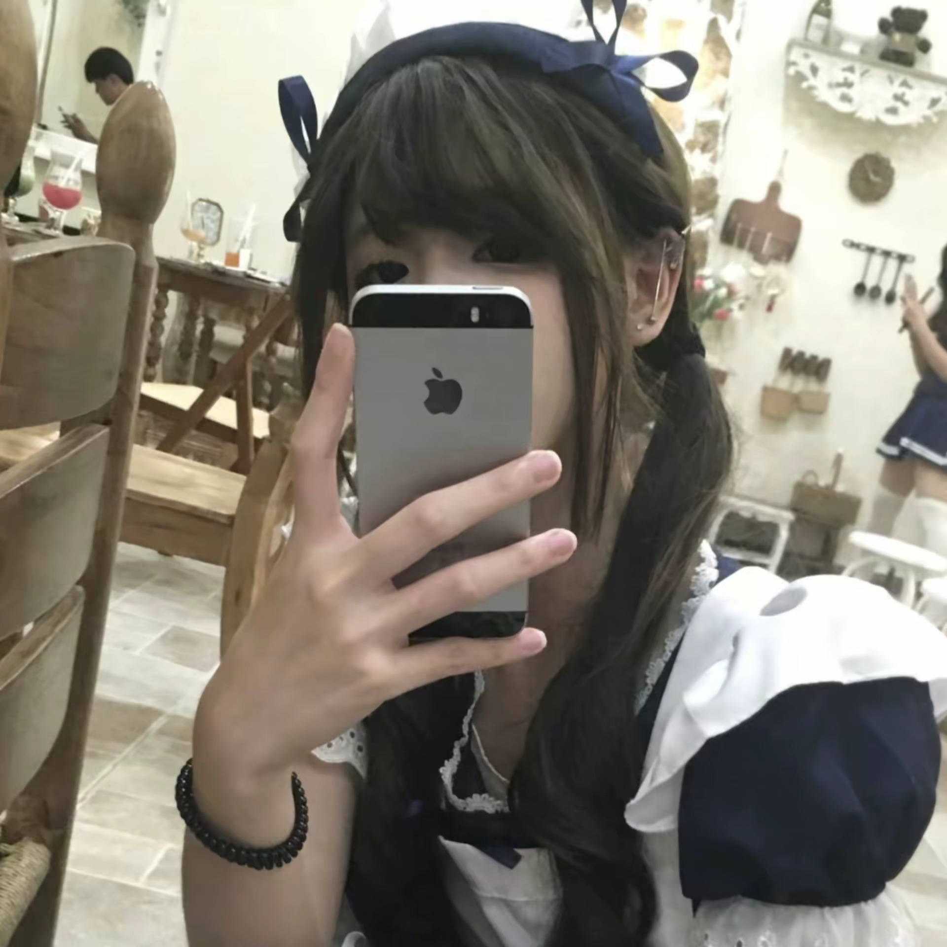 𝙒𝙚𝘾𝙝𝙖𝙩高清女生头像ins风｜氛围感｜女头｜高清 ︱ 图源网 